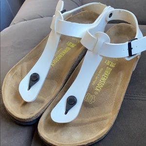 Birkenstock gizeh patent white sandal